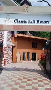 www.ceyonehotels.com