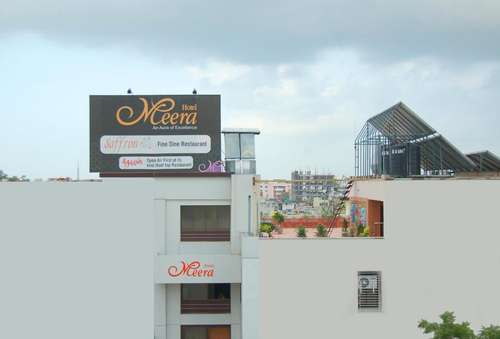 www.hotelmeera.in
