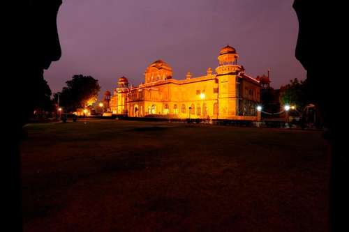 www.lallgarhpalace.com
