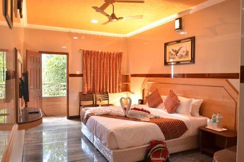 www.hotelgvsresidency.com