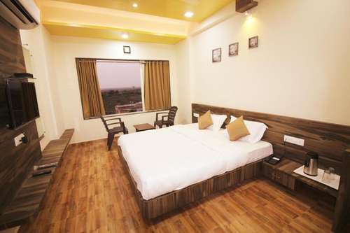 www.vrajinn.in