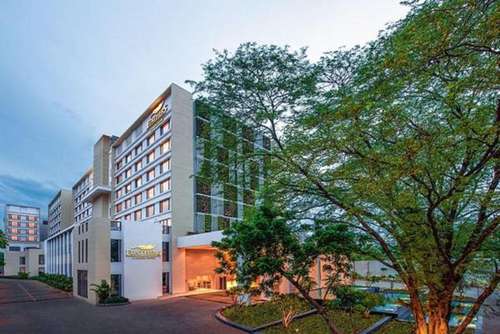 www.radhahotels.com