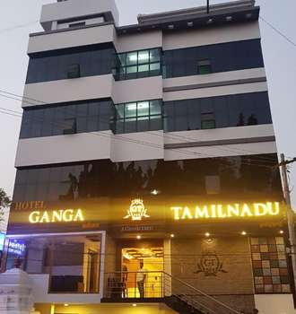 www.hotelgangapalace.com