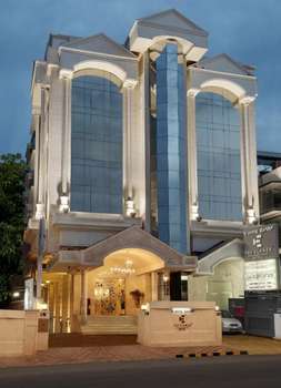 www.theelanzahotels.com