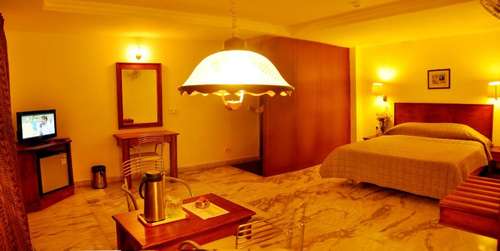 www.nayagarahotels.com