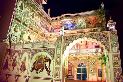 www.hotelshekhawati.com