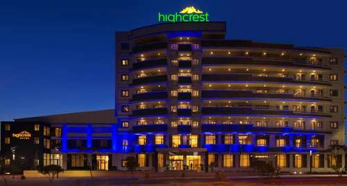 www.highcresthotel.com
