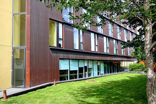 www.hotelbifrost.is
