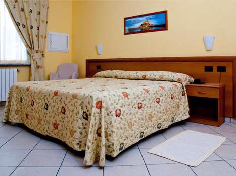 www.hotelagata.it