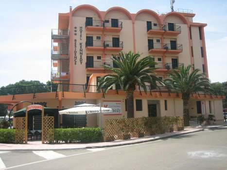 www.hotelkennedymetaponto.it