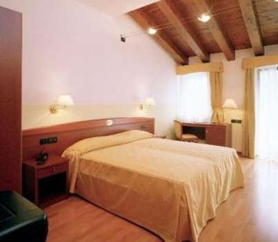 www.hotelpedrocchi.it