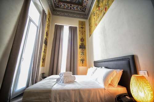 www.hotelpalazzovannoni.it