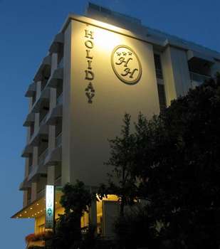 www.holidayhotelcattolica.it