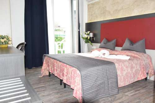 www.hotelverdijesolo.com