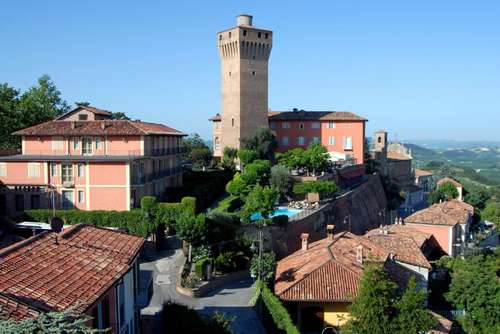 www.hotelsantavittoria.com