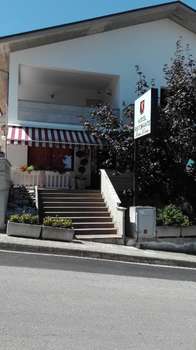 www.hotelristoranteleondoro.it
