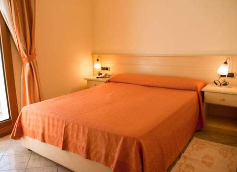 www.hotelstella2000.it