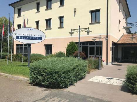 www.hoteltricolore.com