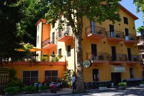 www.albergodipiero.it