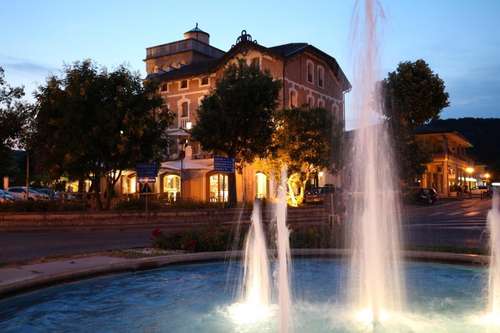 www.hotellatorretorreglia.it