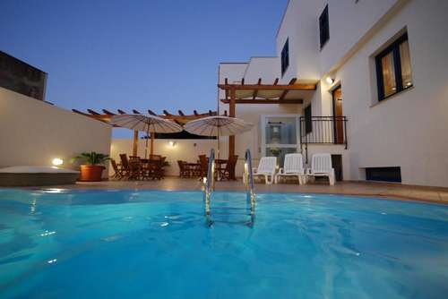 www.altamareahotel.com