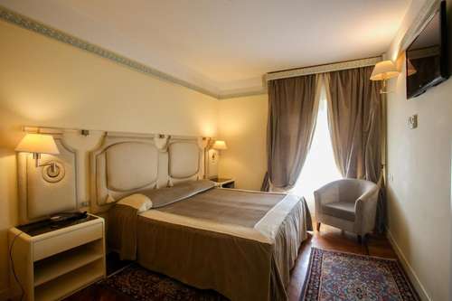 www.hoteltettuccio.it