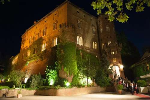 www.castellodioviglio.it