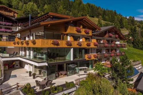www.hotelgardena.com