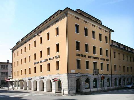 www.dellealpi.it