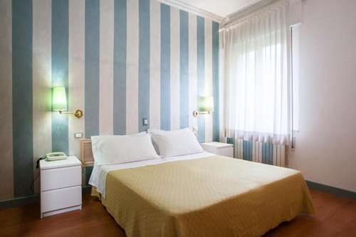 www.hoteldiana.ra.it