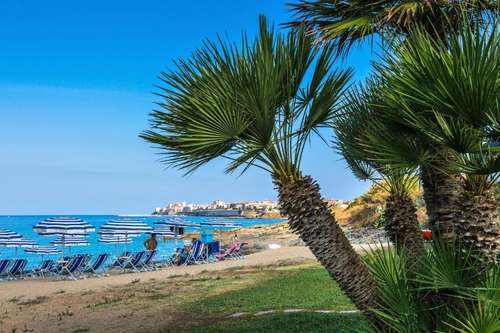 www.hotelclubposeidon.com