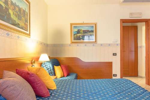 www.hoteltraiano.com