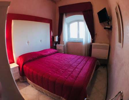 www.albergopanoramafrascati.com
