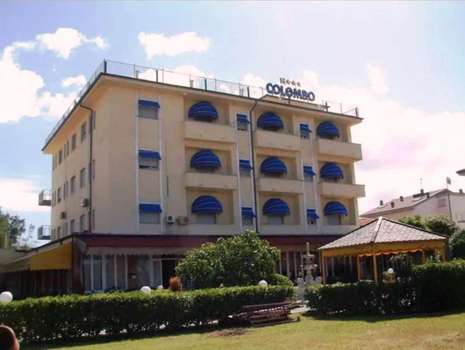 www.hotel-villa-colombo.it