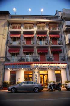 www.hotelbellarivieraviareggio.com