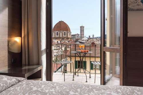 www.hotelbellavistaflorence.com