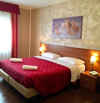 www.forumhotelrozzano.it