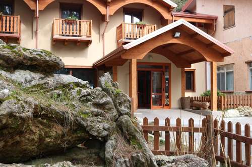 www.parcohotelgranaro.com