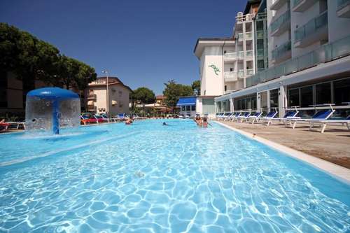 www.hotelburatti.com
