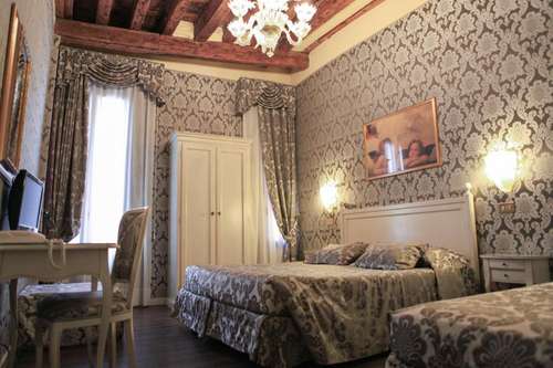 www.hotelbridge.com