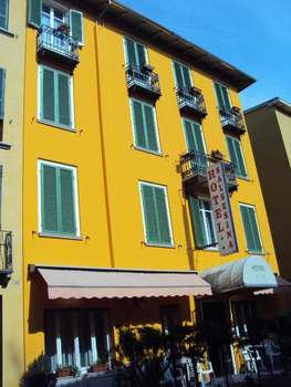 www.albergolasalsesina.it