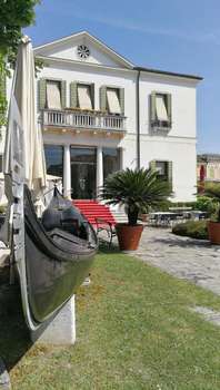 www.albergobaretta.com