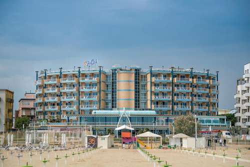 www.savoiahotelrimini.com