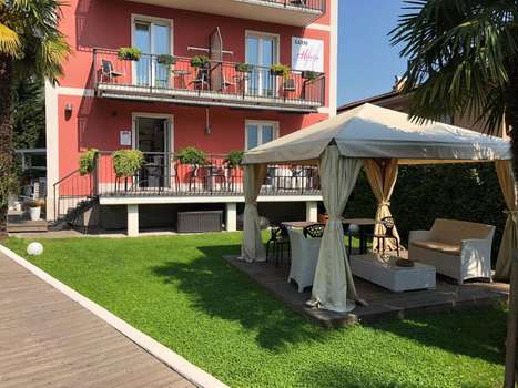 www.garnihotello.it