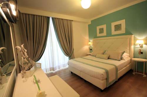 www.raffaelliparkhotel.it
