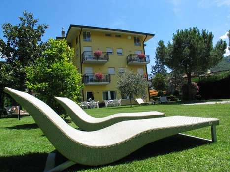 www.hoteltoresela.it