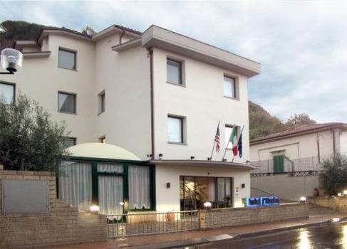 www.hotelifiorino.it