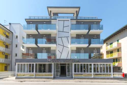 www.hotelbristolcaorle.it