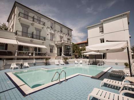 www.hotelbelvederemare.com