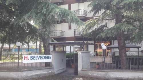 www.hotelbelvederecastrocaro.it